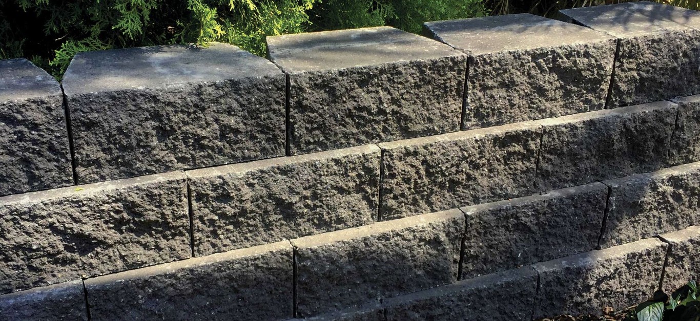 Professional concrete steps with textured finish in Town n Country, FL